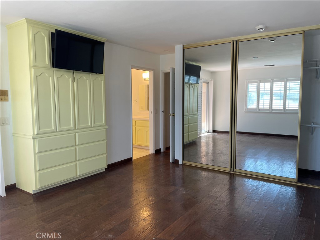 907 E Evergreen Ave