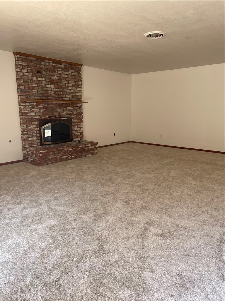 907 E Evergreen Ave