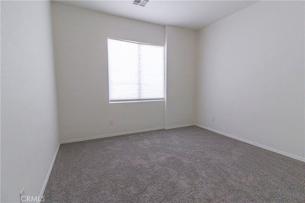 14239 Larkspur