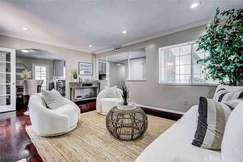 Photo of 312 N Prospect Avenue, Redondo Beach, CA 90277 (MLS # SB25160189)