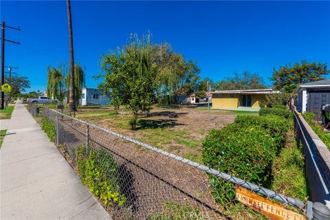 Tiny photo for 6871 Berry AVE, Buena Park, CA 90620 (MLS # IV26225531)