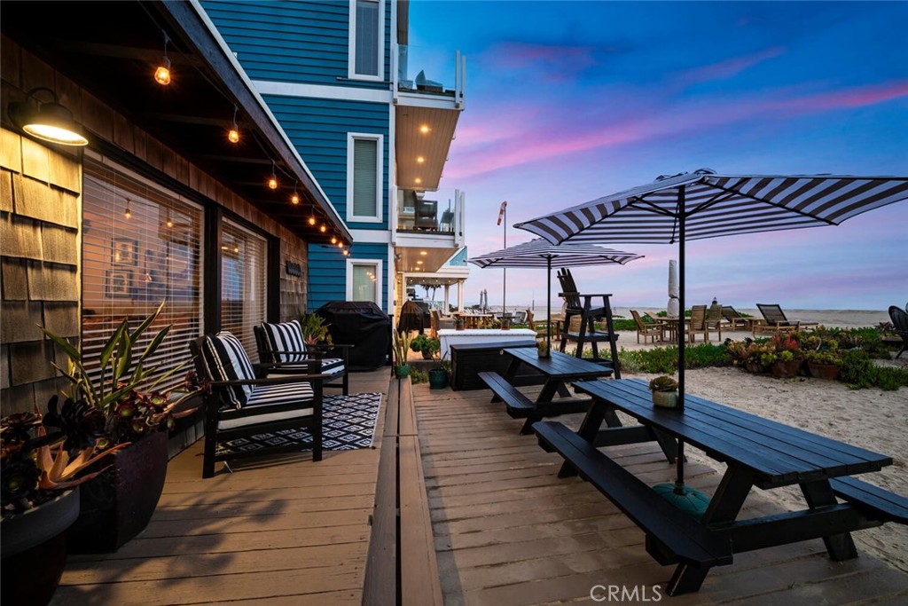 27 A Surfside Avenue