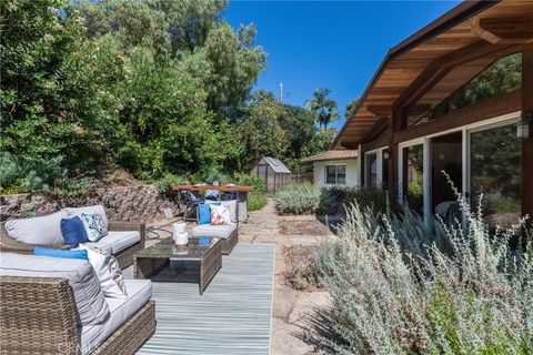 2 Chuckwagon Road Rolling Hills CA 90274