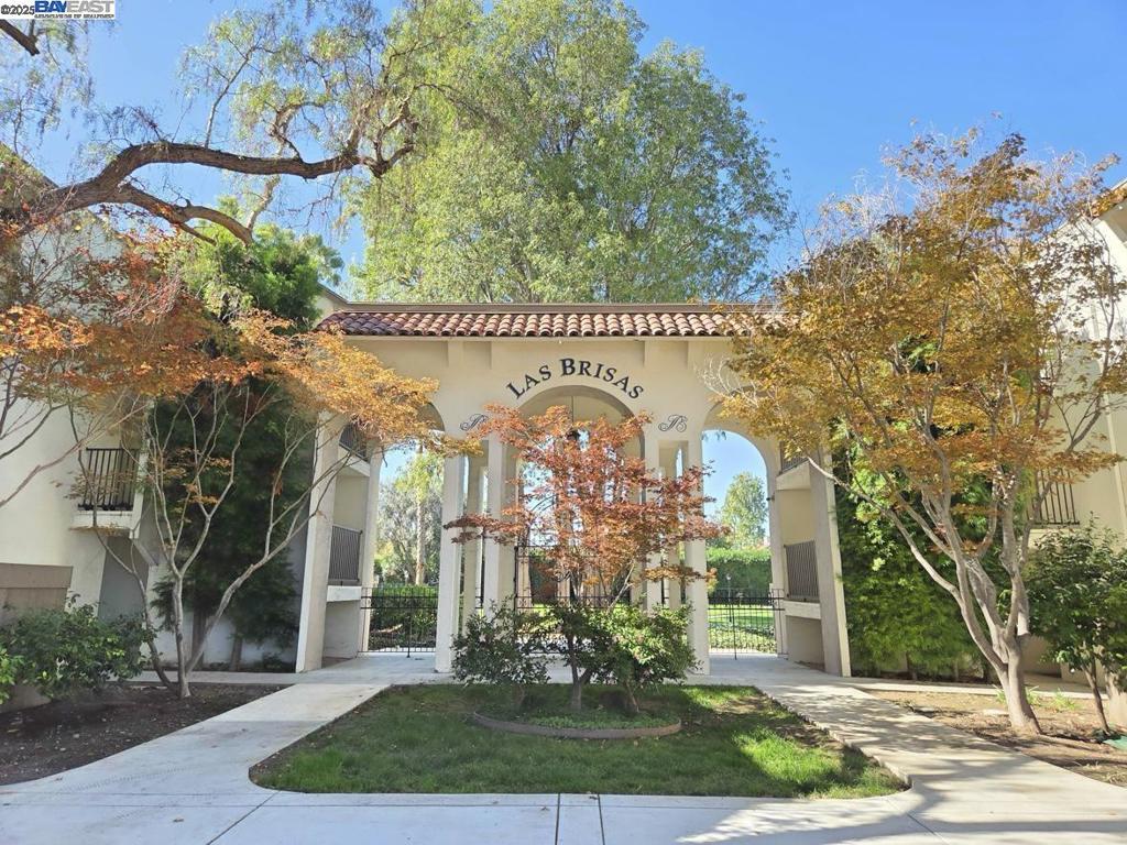 SANTA CLARA - Residential