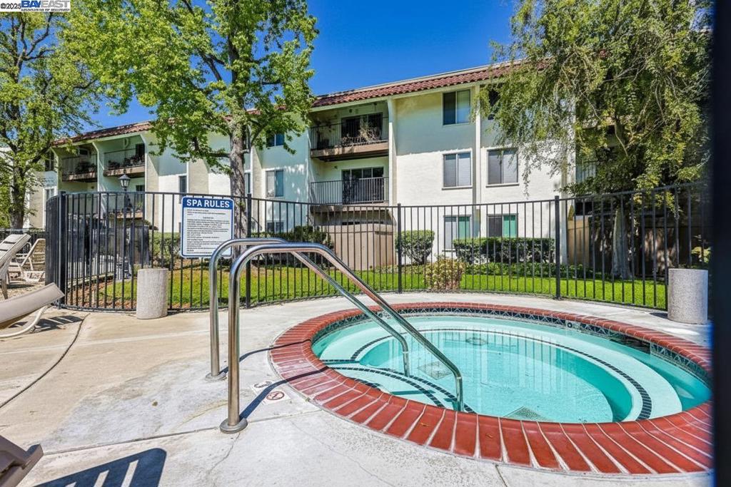 SANTA CLARA - Residential