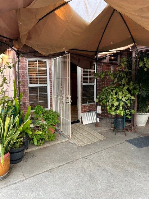 Photo of 8139 Radford AVE, North Hollywood, CA 91605 (MLS # WS26110508)