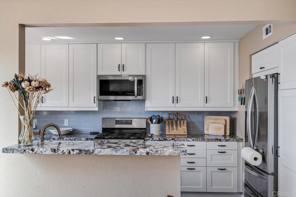 Pacific Bluffs (PACB) - Residential