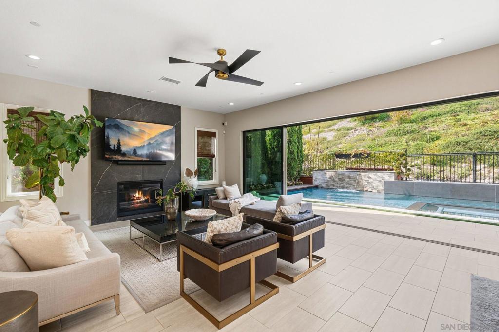 4720 Borden