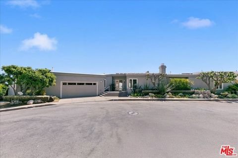 Photo of 18244 Coastline Drive, Malibu, CA 90265 (MLS # 26673075)