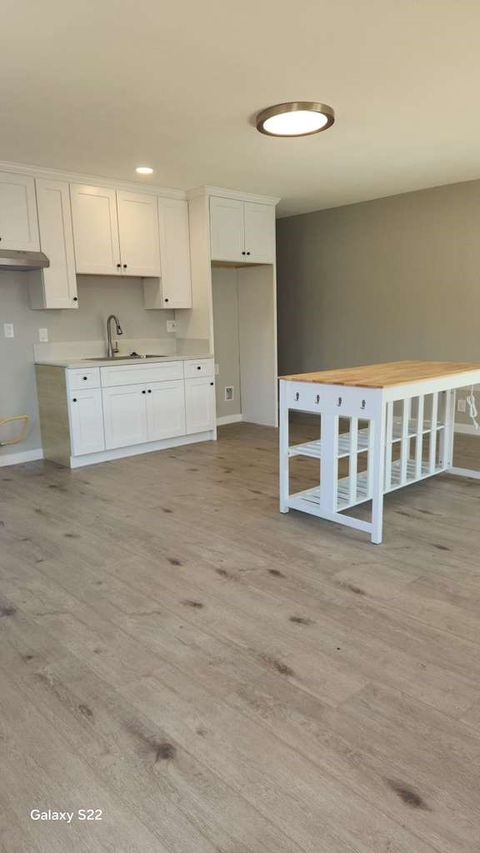 8818 Chester Paramount CA 90723