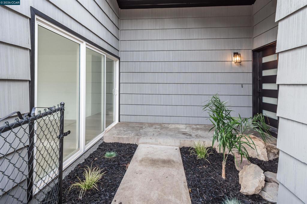 5201 Sky Pkwy