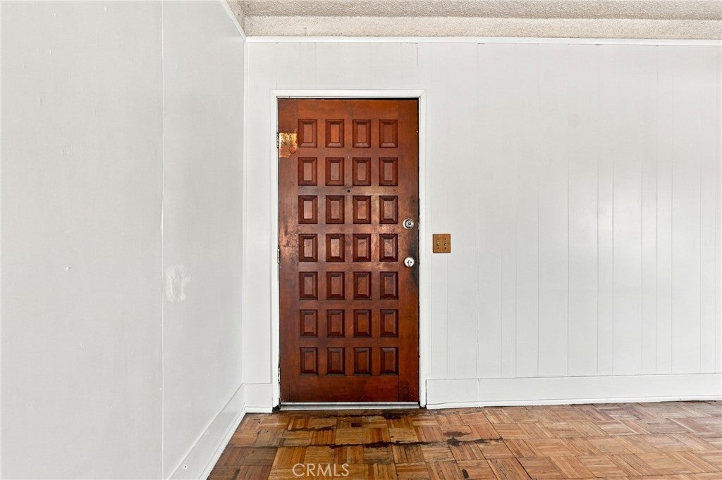 440 N Ezra