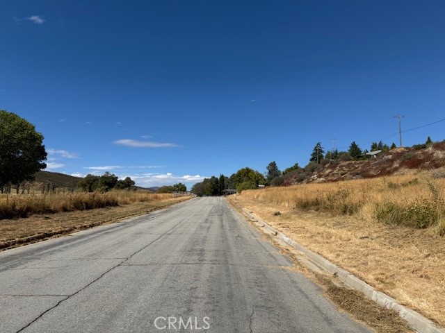 1 Vac/Kiptree Dr/Vic Deerbank