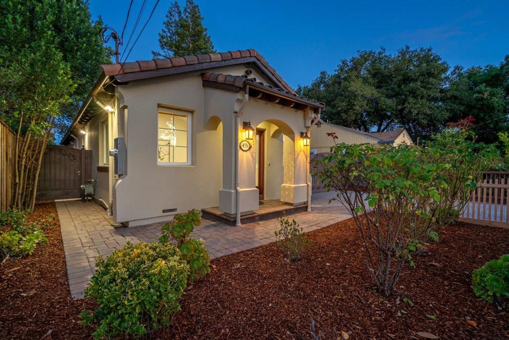 455 Margarita Avenue