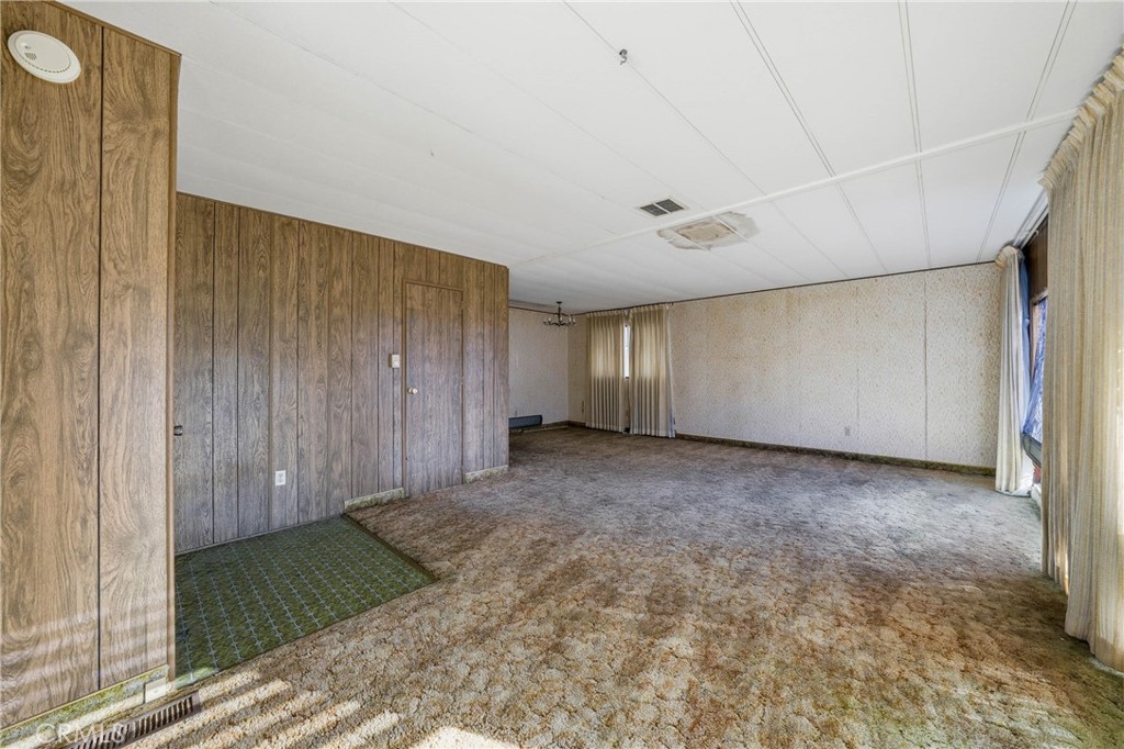 4265 Lakeshore Blvd 41