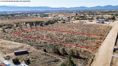 44 Christina Road Oak Hills CA 92344