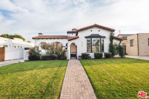 2422 W 77th Street Inglewood CA 90305