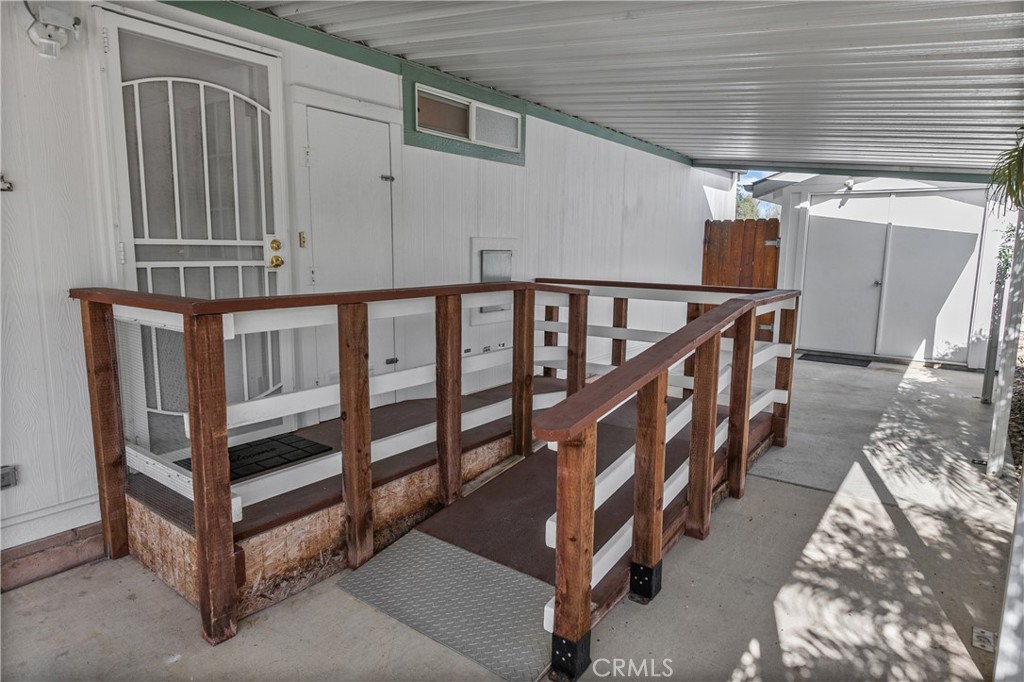 519 W Taylor Street 26