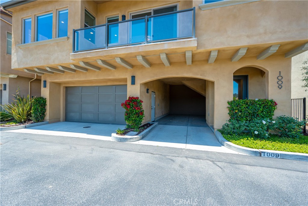 1009 Price Canyon
