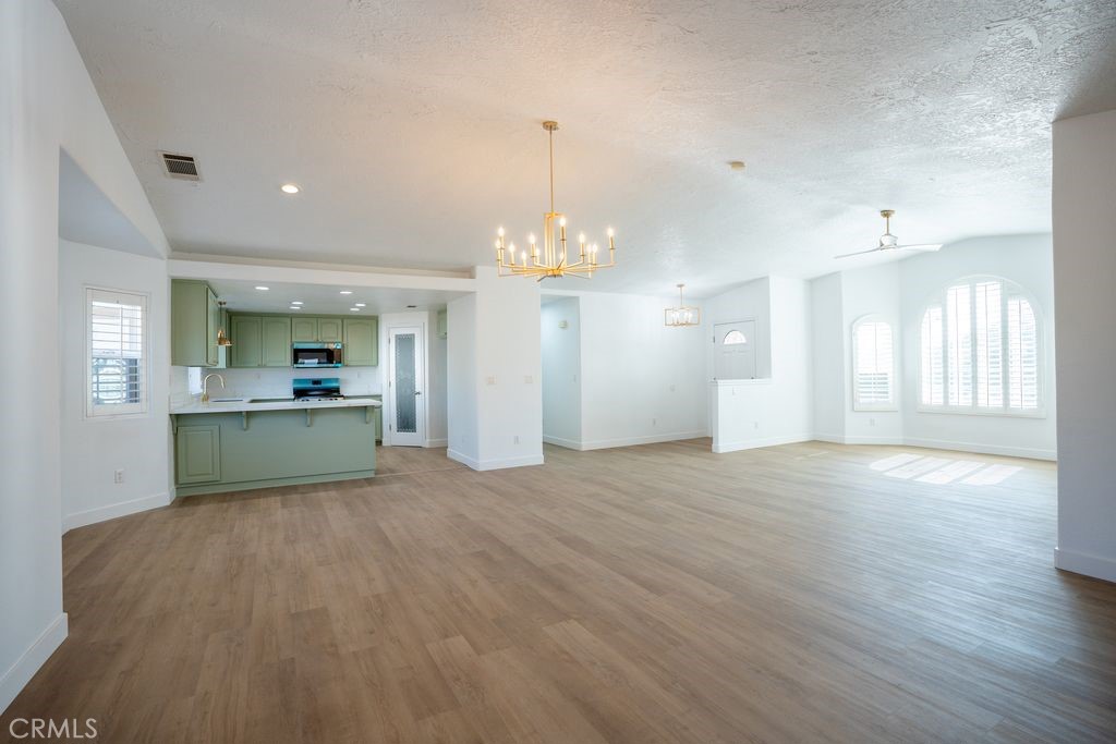 7122 Aster Road