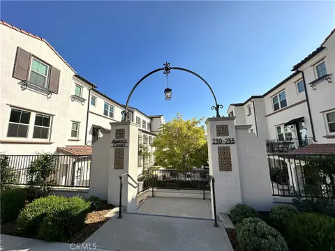 MLS: TR26157290