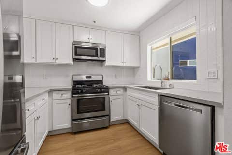 Photo of 16100 W Sunset Boulevard #102, Pacific Palisades, CA 90272 (MLS # 26831453)