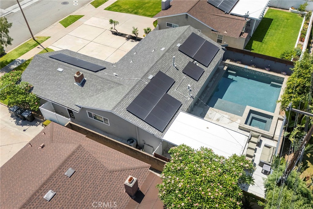1260 N Sacramento