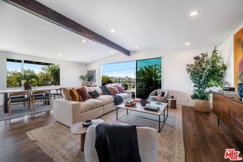 Photo of 4405 Wawona Street, Los Angeles, CA 90065 (MLS # 25594803)