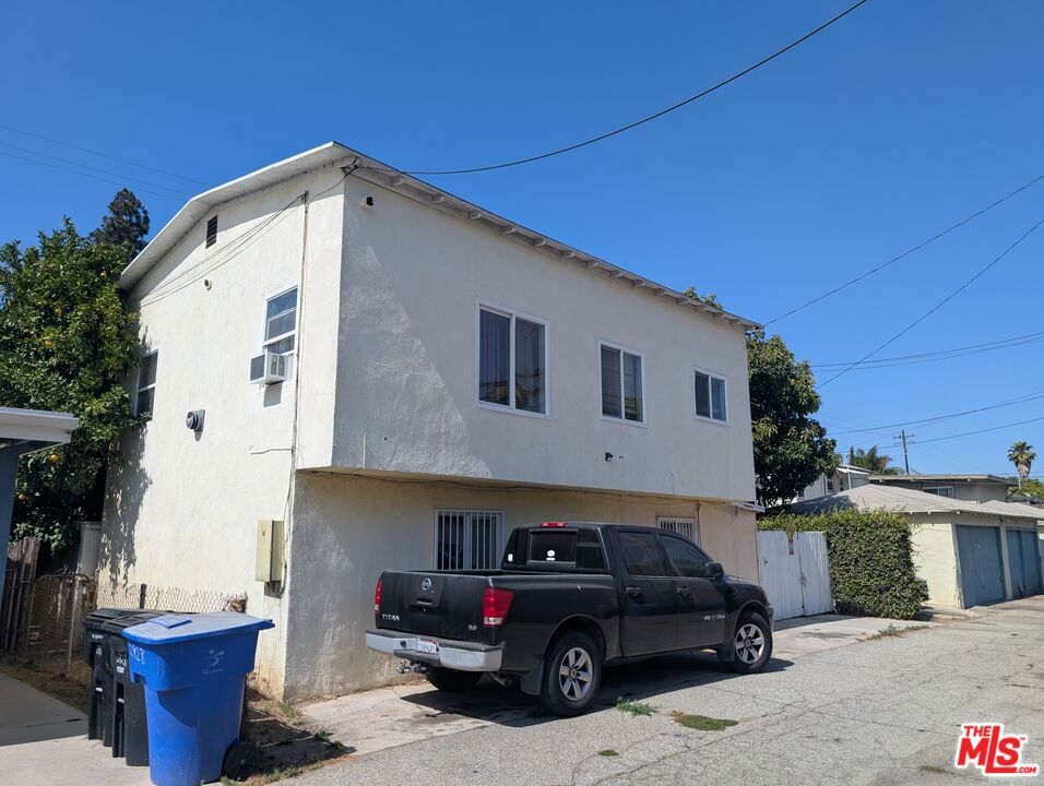 2832 Exposition Boulevard