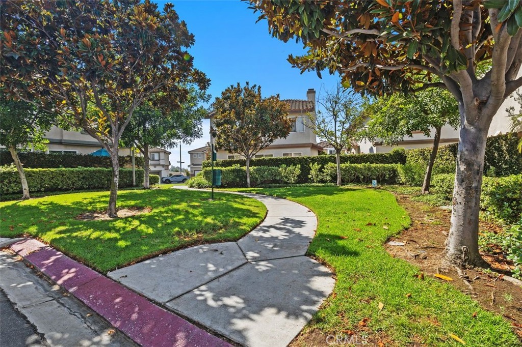 1756 Hayes Court