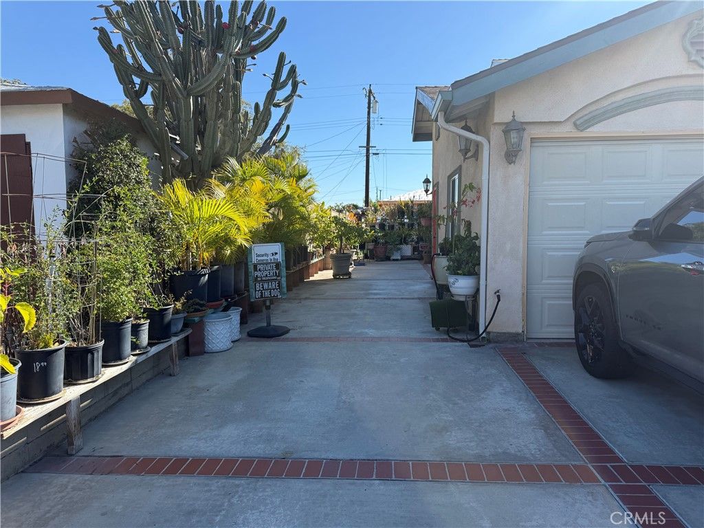Photo of 14702 Purdy St, Midway City, CA 92655 (MLS # OC25242260)