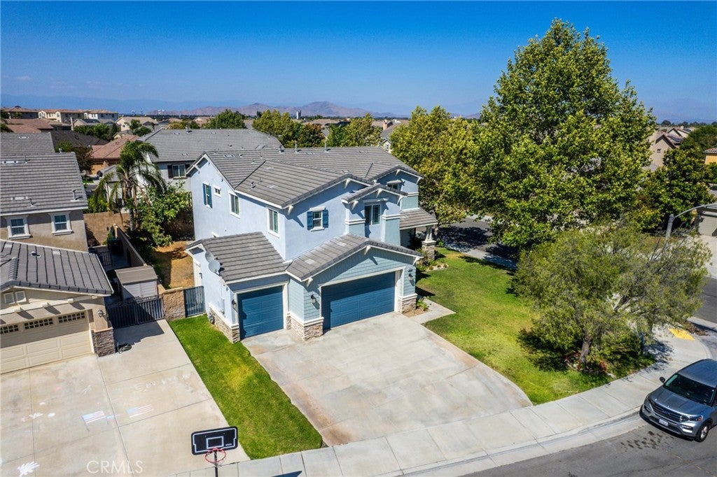 12326 White Horse Court