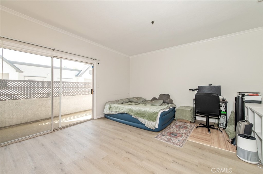 300 N El Molino #312