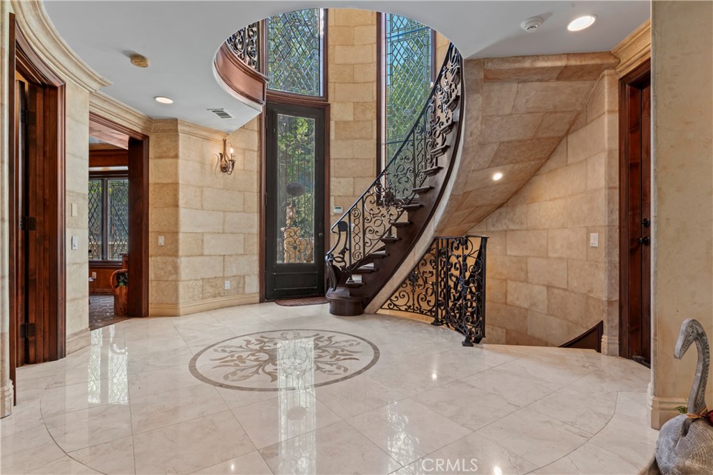 207 Blue Lake Road