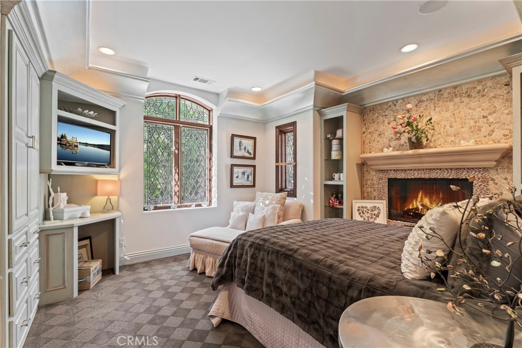 Arrowhead Woods (AWHW) - Residential