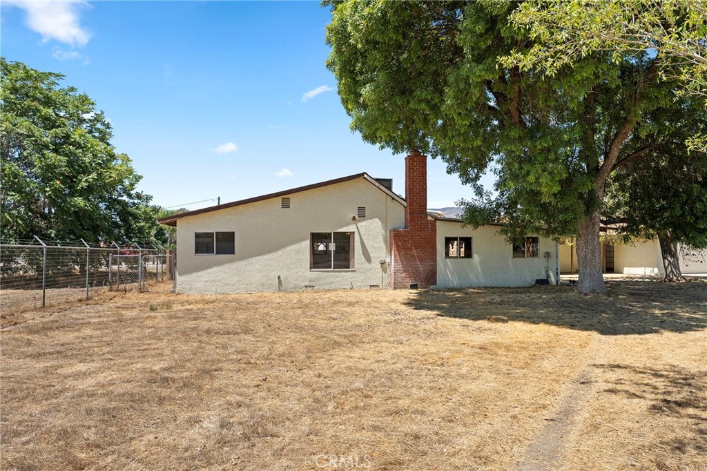 1280 N Palm