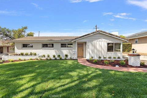 Photo of 543 N Glenwood Avenue, Glendora, CA 91741 (MLS # IV26064496)