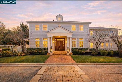 Photo of 3 Brooktree Dr Dr, Danville, CA 94506 (MLS # 41126639)