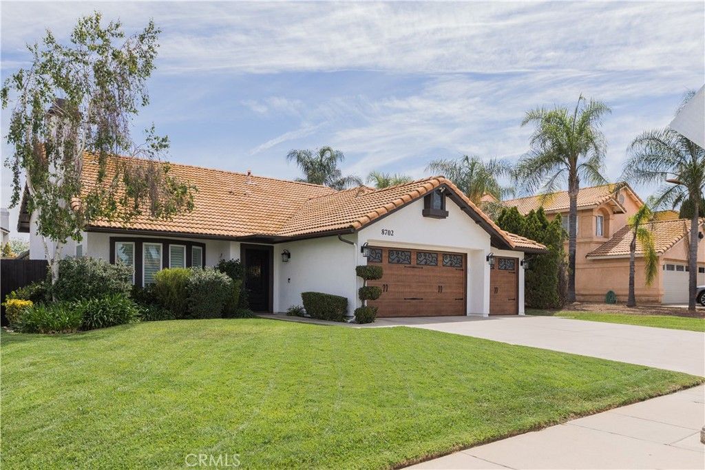 Photo of 8702 Barton St, Riverside, CA 92508 (MLS # IV26082812)