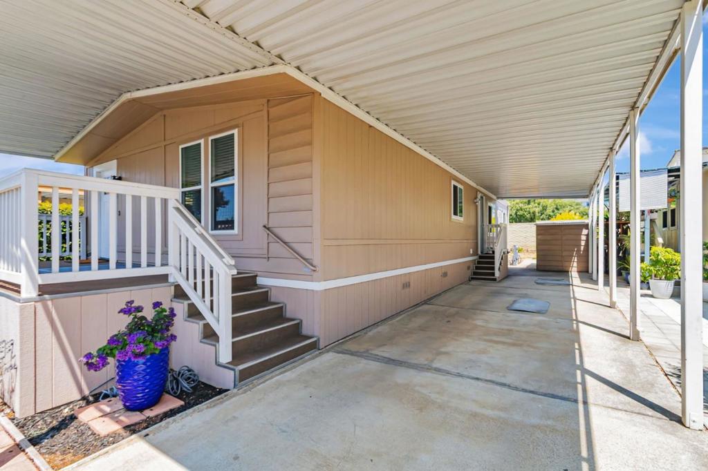 2815 Moss Hollow Drive