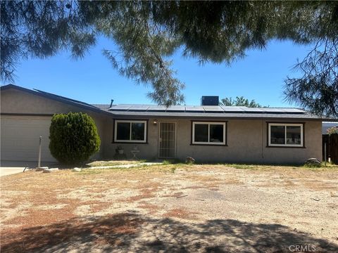 Photo of 11015 Oakwood AVE, Hesperia, CA 92345 (MLS # CV26111196)