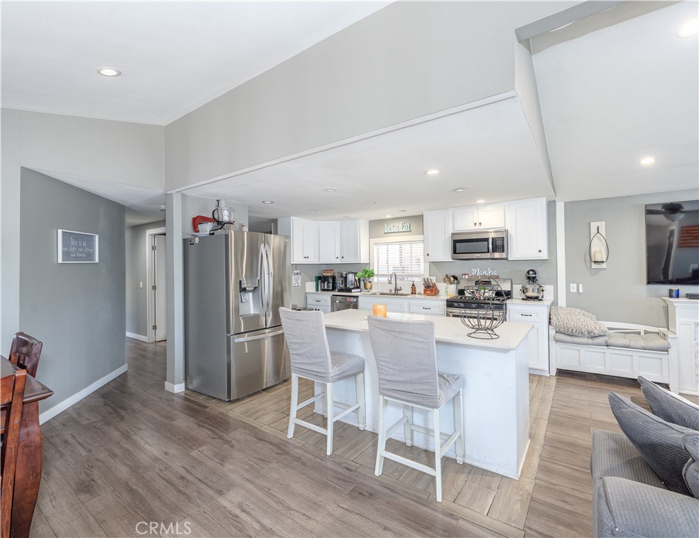 203 Parrot Lane