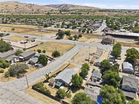 Tiny photo for 340 15th Street, San Miguel, CA 93451 (MLS # PI26114860)