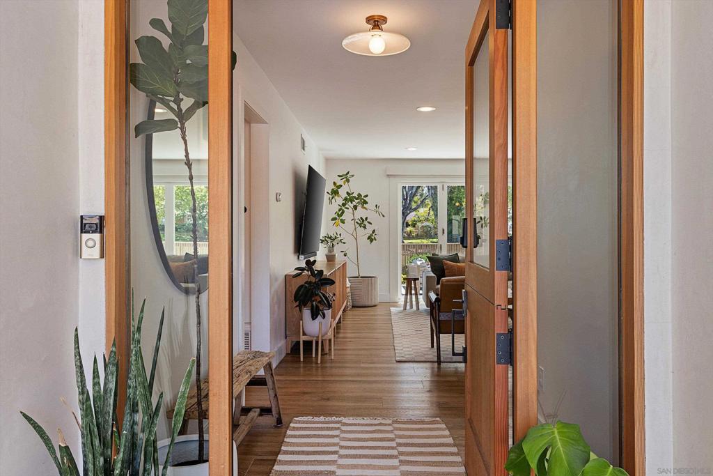 1063 San Julian