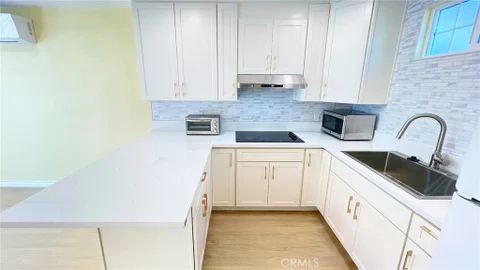 MLS: IG26217216