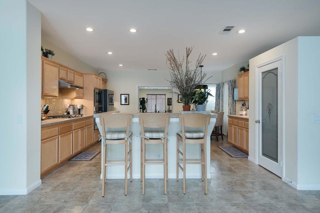 64172 Yosemite Lane