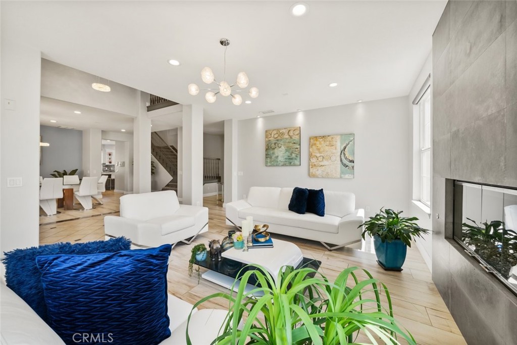 18501 Calle Vista Circle