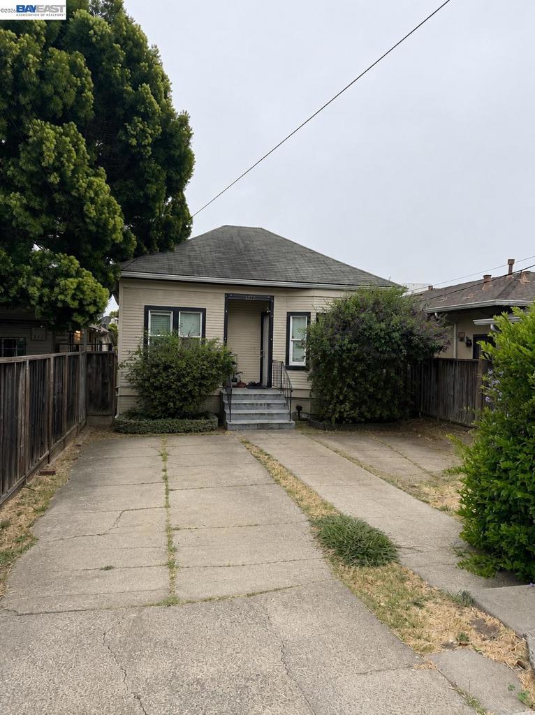 3227 Galindo St ST