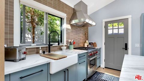 Photo of 9009 Lloyd Place, West Hollywood, CA 90069 (MLS # 26632223)