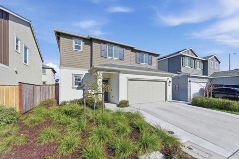 208 Frontier Street American Canyon CA 94503